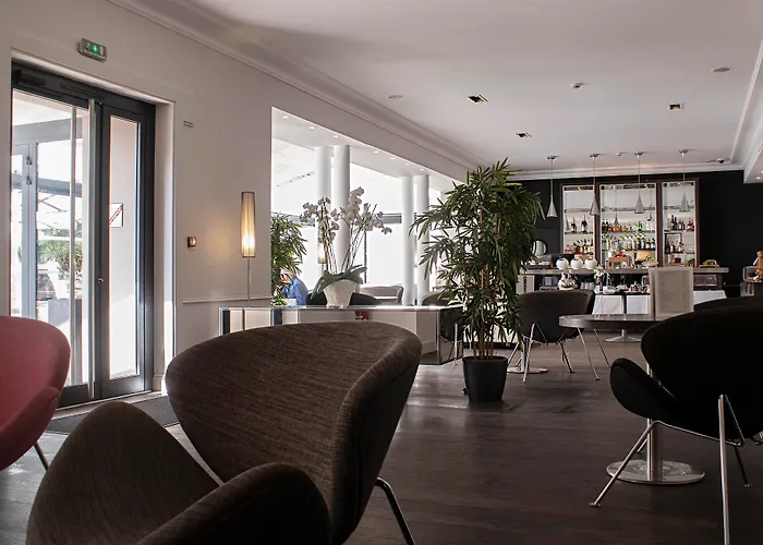 Le Canberra 4* Cannes