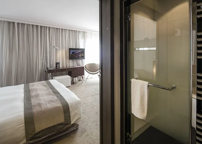 Le Canberra Hotel Cannes