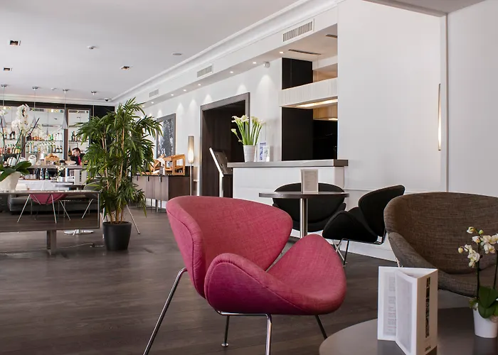 Hotel Le Canberra 4*