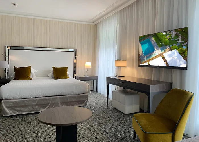 Le Canberra Cannes