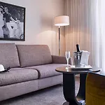 Le Canberra 4*