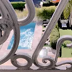Le Canberra Hotel