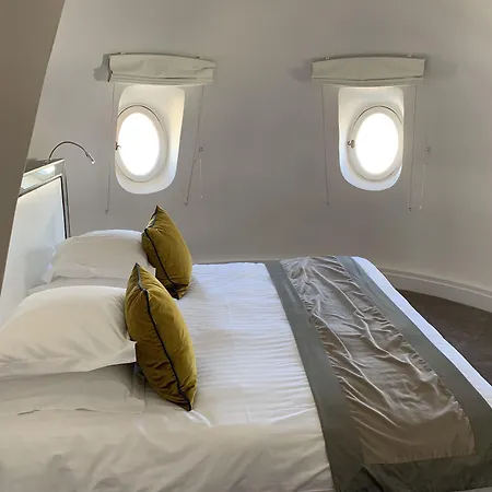 Le Canberra 4* קאן