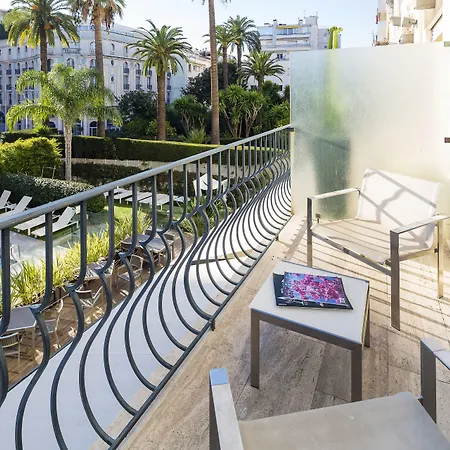 Le Canberra 4* Cannes