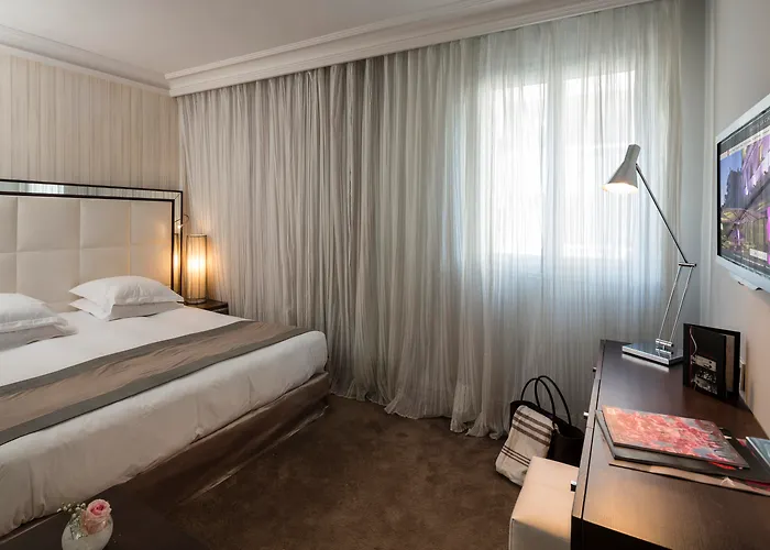 Le Canberra Szálloda Cannes