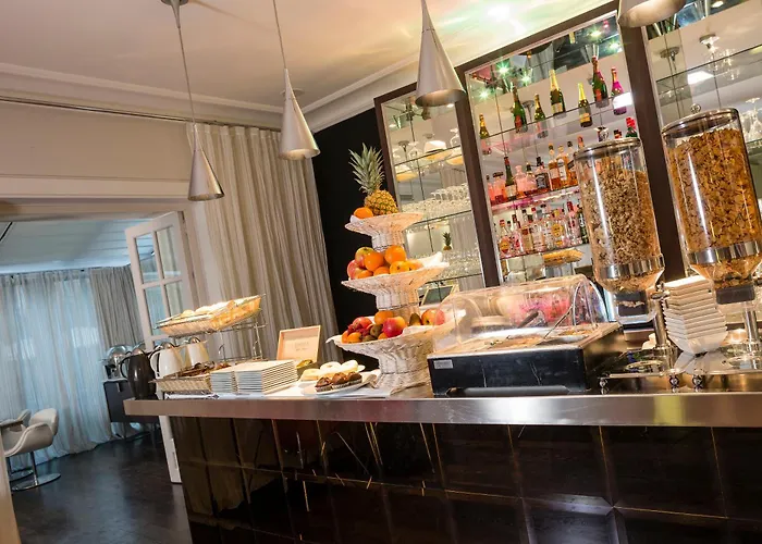 Szálloda Le Canberra 4*