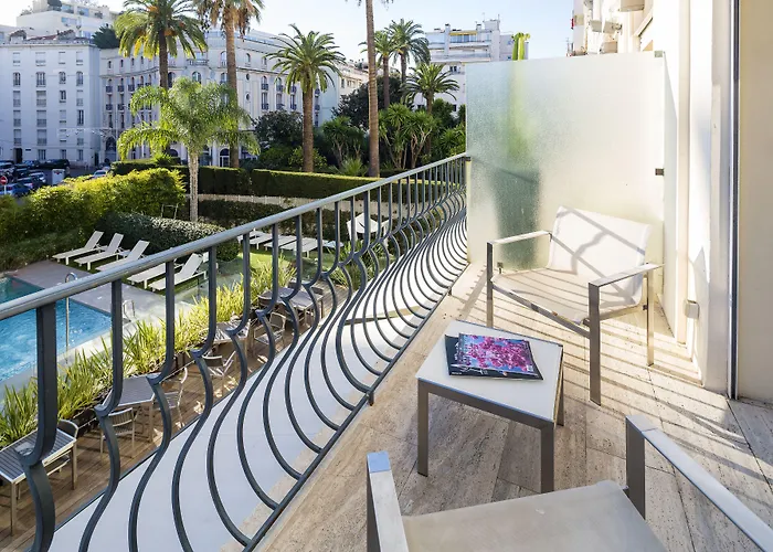 Le Canberra 4* Cannes