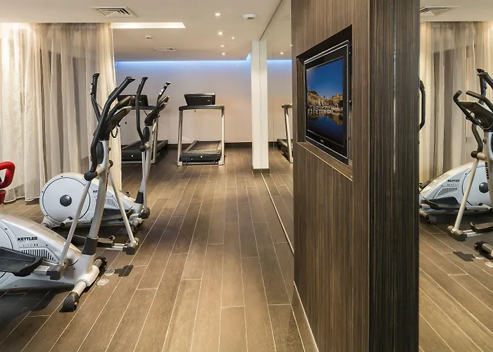 Le Canberra Otel Cannes